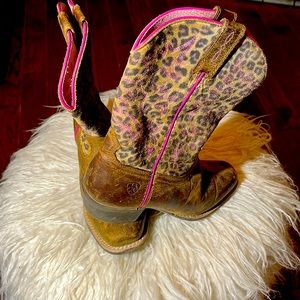 Girls Ariat Leopard Print Cowgirl Boots Size 1